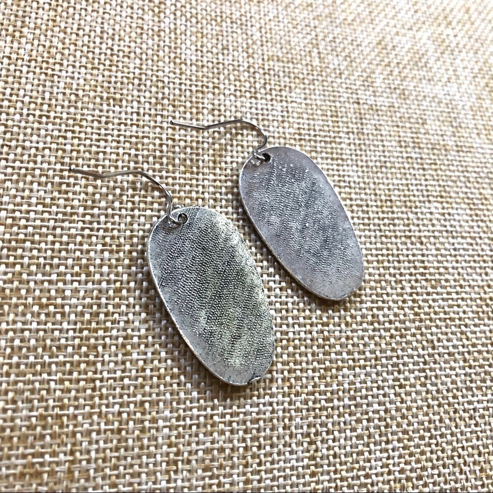Boho Flower Leaf Dangle Hoop Earrings Silver Tone Zinc Alloy Boutique Jewelry - Picture 8 of 9